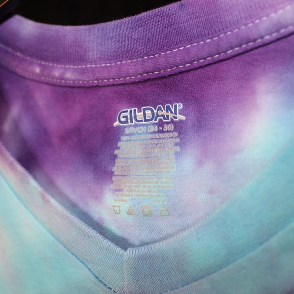Gildan Hand Tie Dye T-Shirt - Picture 6 of 7